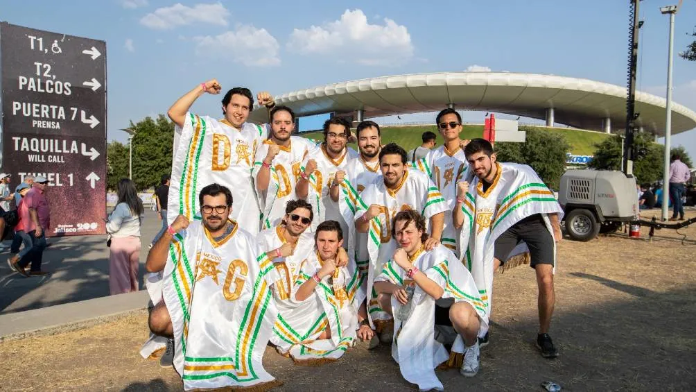 MIGUEL PONTÓN La afición se volcó para apoyar al Canelo en Guadalajara