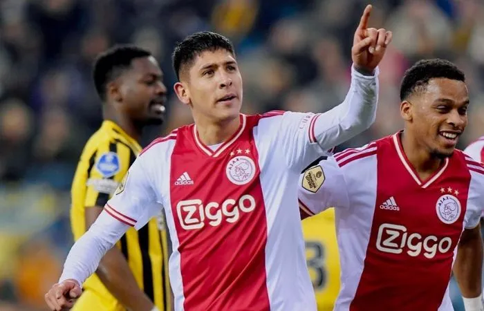 INSTAGRAM: @edsonnalvarez Edson Álvarez festejando un gol con el Ajax