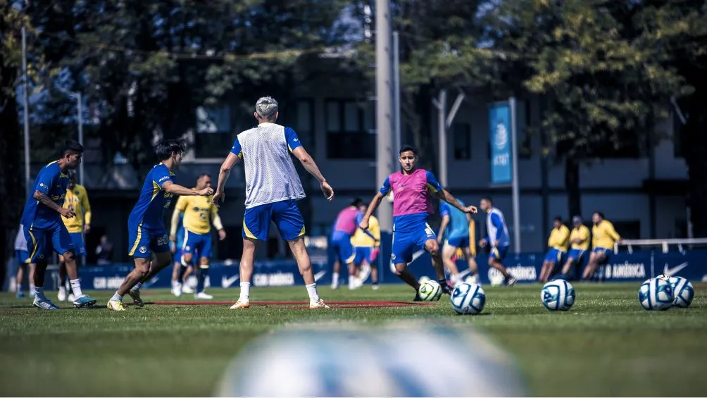TWITTER: @ClubAmerica El conjunto azulcrema calienta motores para el Clásico Nacional