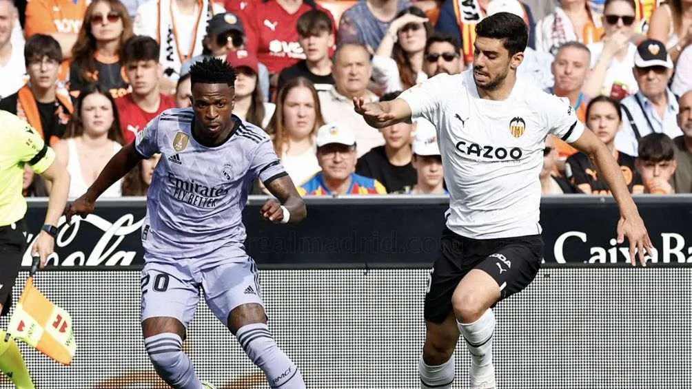 REAL MADRID El brasileño durante el encuentro ante Valencia