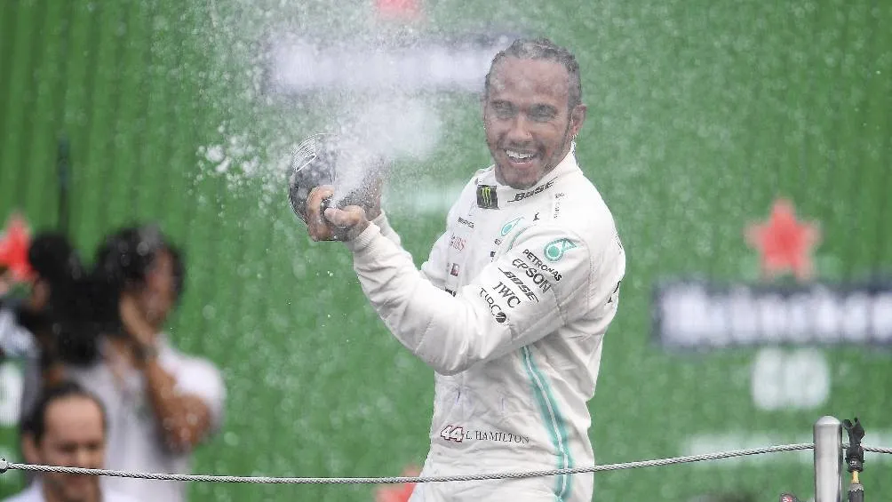 MEXSPORT Lewis Hamilton es leyenda de la Fórmula 1
