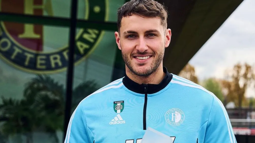 IG | @FEYENOORD Santi Giménez estará con Feyenoord en la Champions