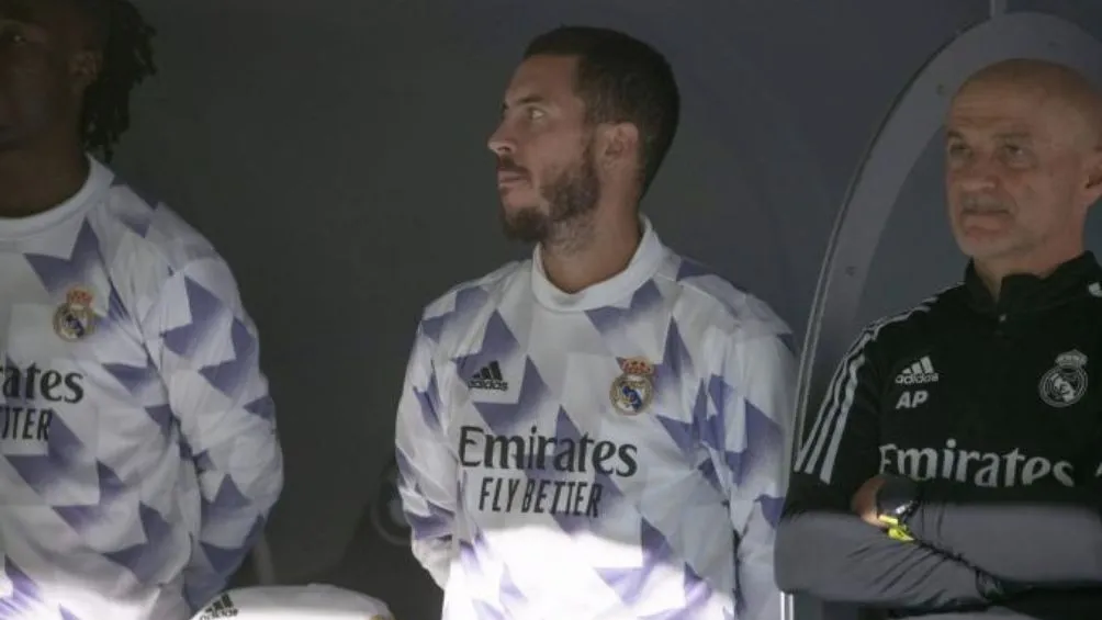 AP Hazard en la banca del Real Madrid