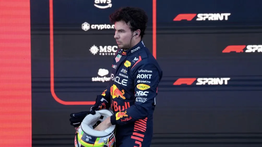 AP El piloto mexicano tras un Gran Premio