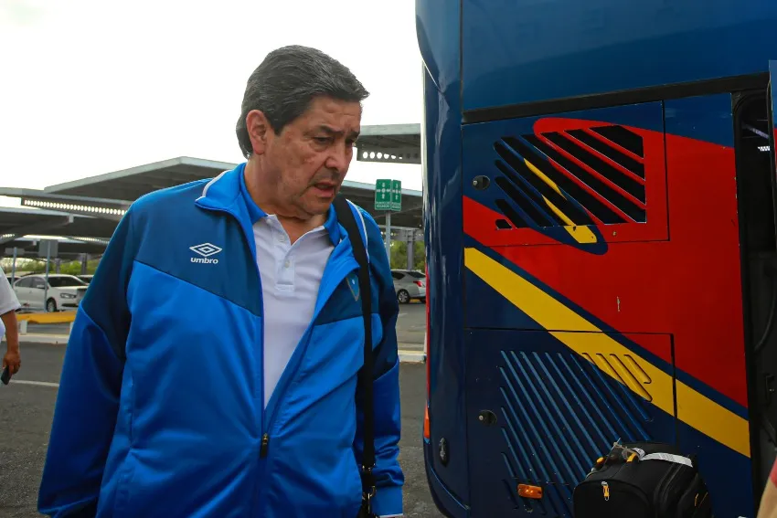 MEXSPORT Tena en su llegada a Mazatlán