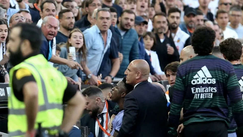 AP La afición en contra de Vinicius