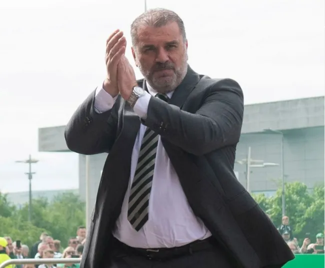 Instagram @celticfc Postecoglu agradece a la afición