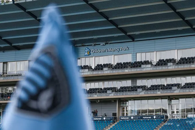 TWITTER: @SportingKC Kansas City vibra con Alan Pulido
