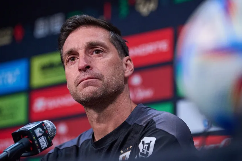 MEXSPORT Diego Alonso en Qatar 2022 con Uruguay