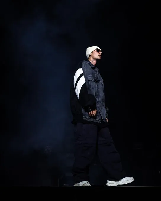 INSTAGRAM: @JustinBieber Justin Bieber cantando