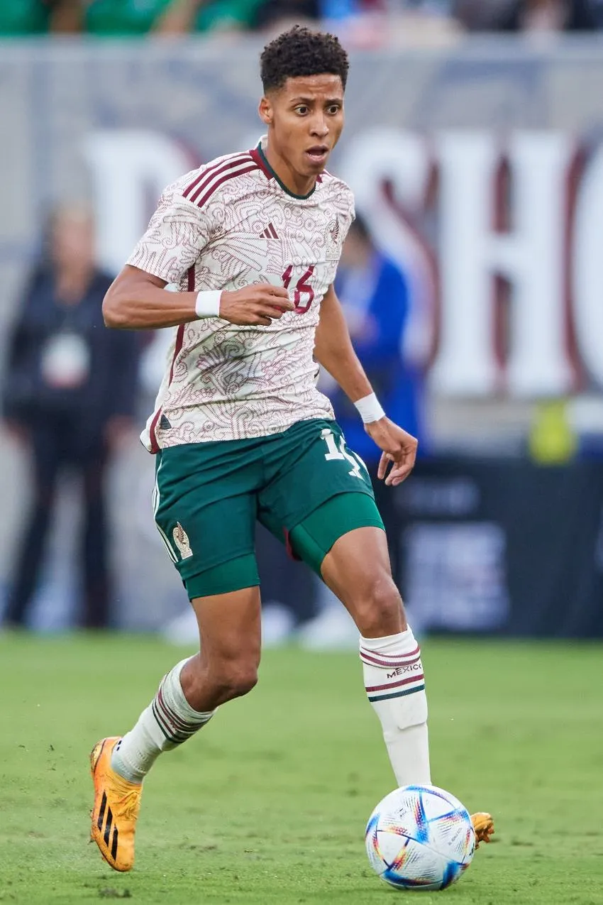 MEXSPORT Herrera en un juego de México
