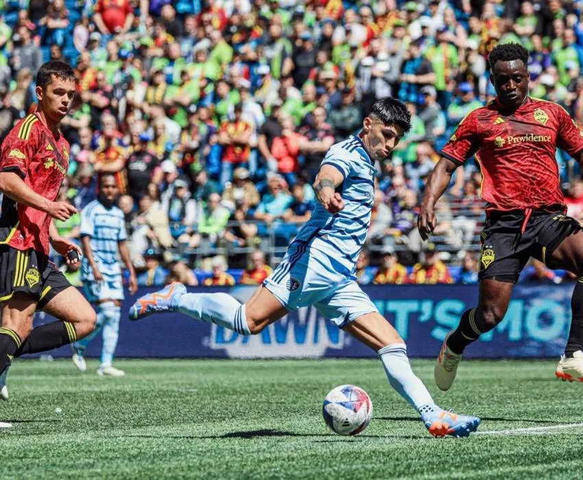 INSTAGRAM: @alan_pulido17 Alan Pulido un partido de Kansas City