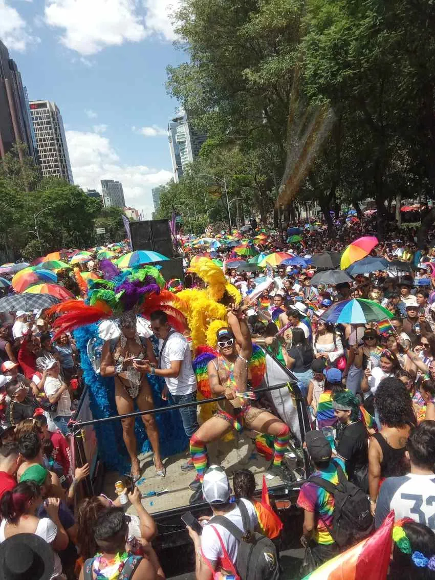 @SoyCriSzis Marcha LGBT+ 2023 en la CDMX