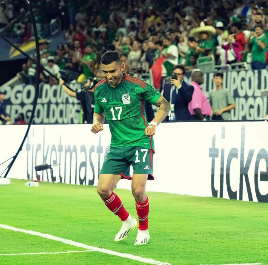 INSTAGRAM: @miseleccionmx Orbelín Pineda festejando su gol