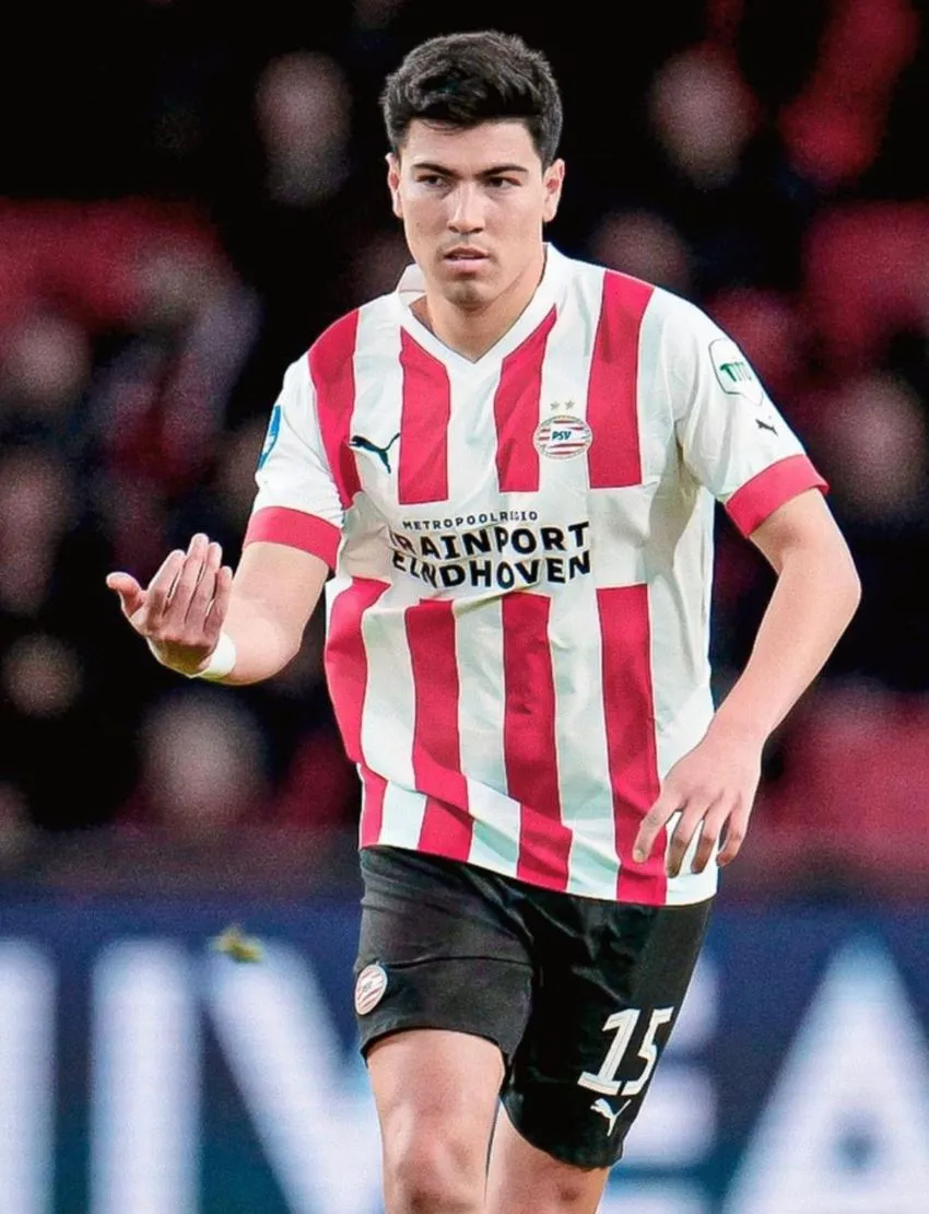 @gutigalaviz Guti en un partido de PSV