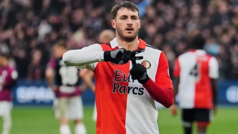 AP Santi Giménez tuvo una gran temporada en Feyenoord