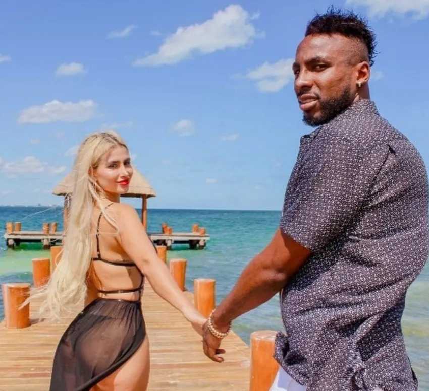 @anagabrielaef Quiñones y su esposa serán papás