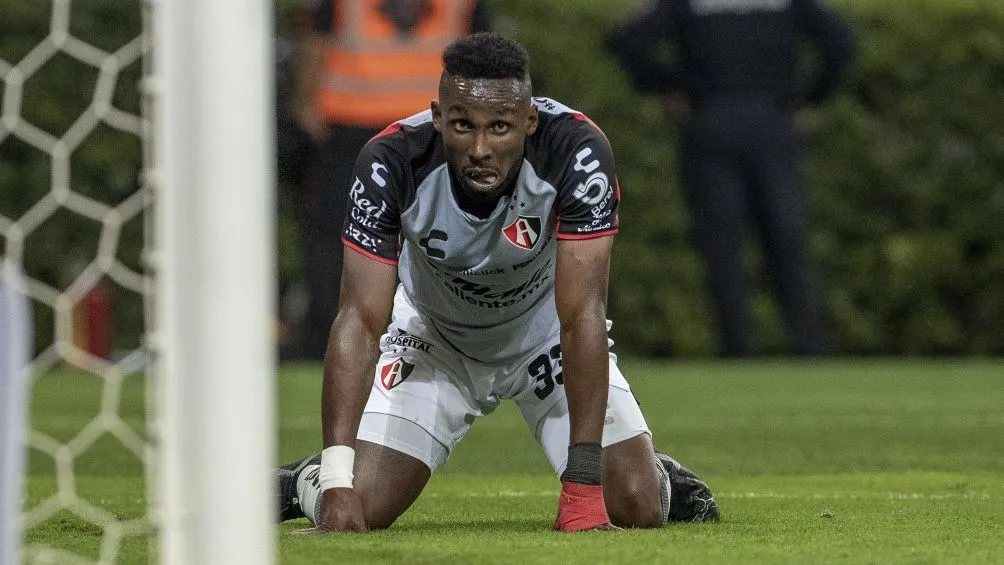 MEXSPORT Quiñones durante un partido con Atlas