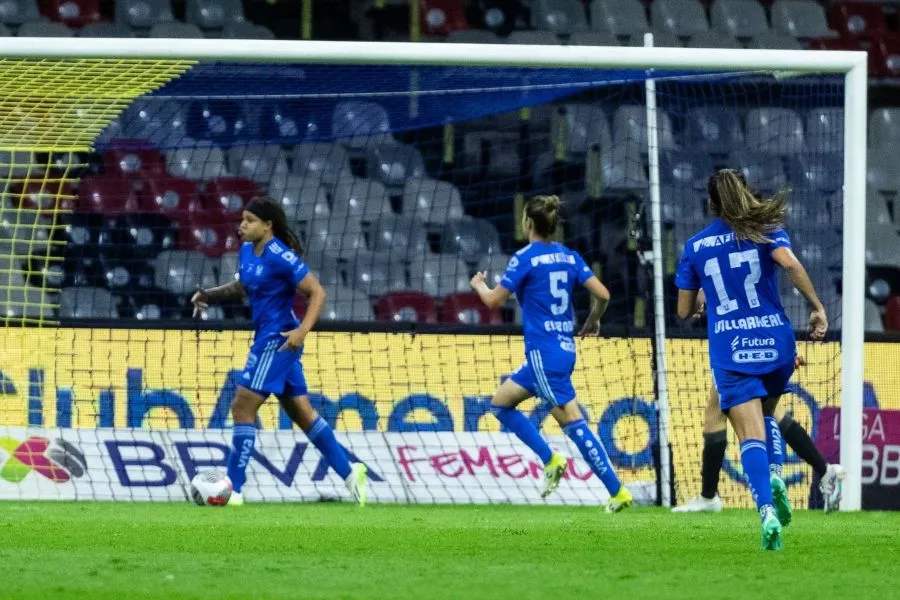 MIGUEL PONTÓN Fishel anotó doblete ante América