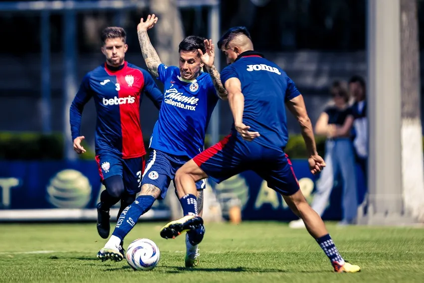 @ClubAmerica América en su amistoso ante Atlante