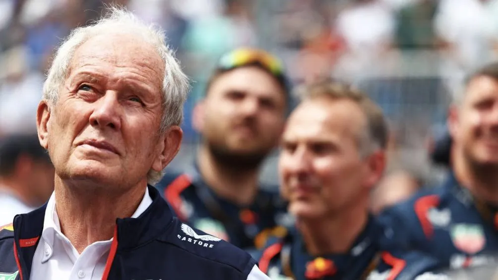 TWITTER: @PrimeF1_ Helmut Marko después de una carrera