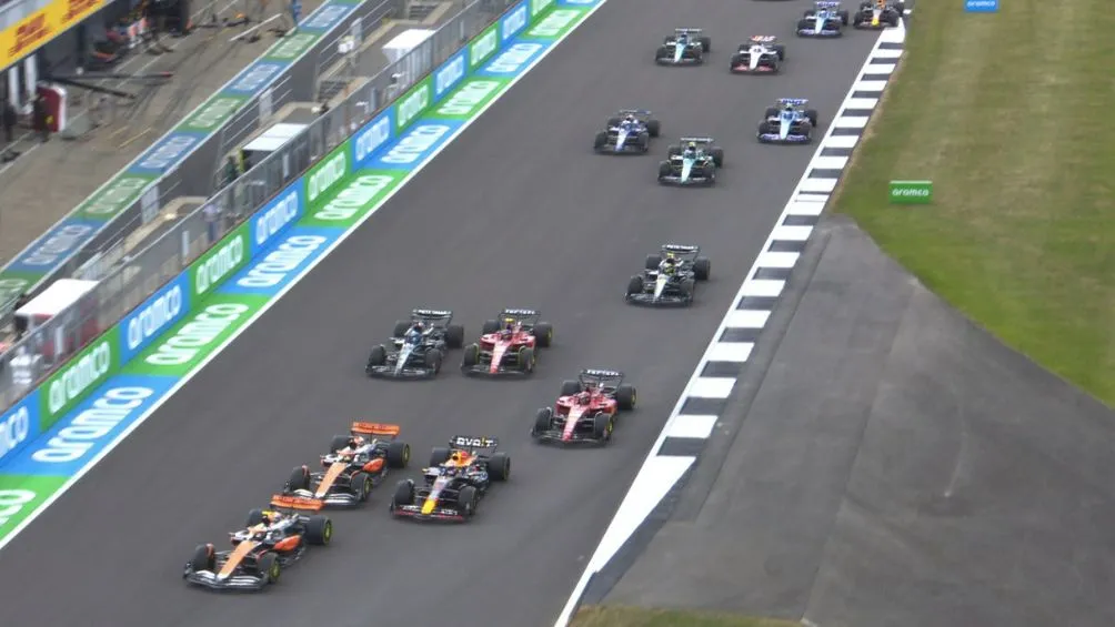 TWITTER: @F1 El momento de la largada