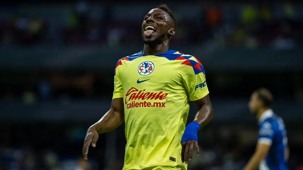 MIGUEL PONTÓN Julián Quiñnes debutó con América