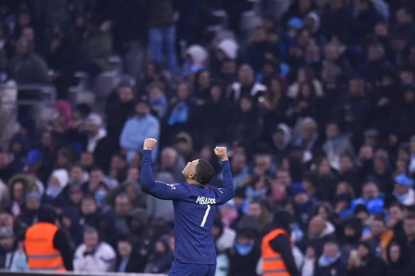 @KMbappe Mbappé en un partido del PSG