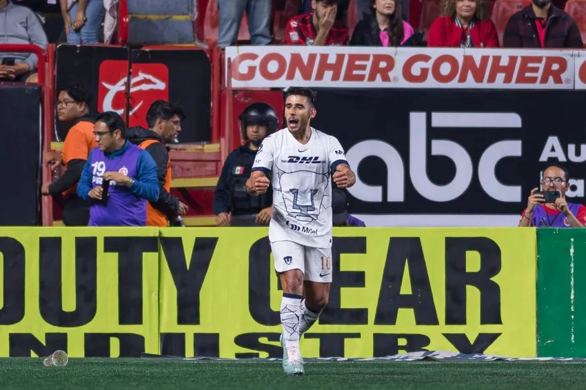 MEXSPORT Toto Salvio en un partido de Pumas