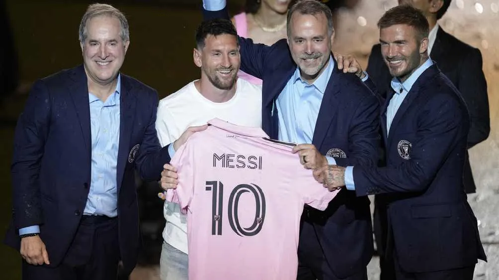 AP Messi debutará con Miami