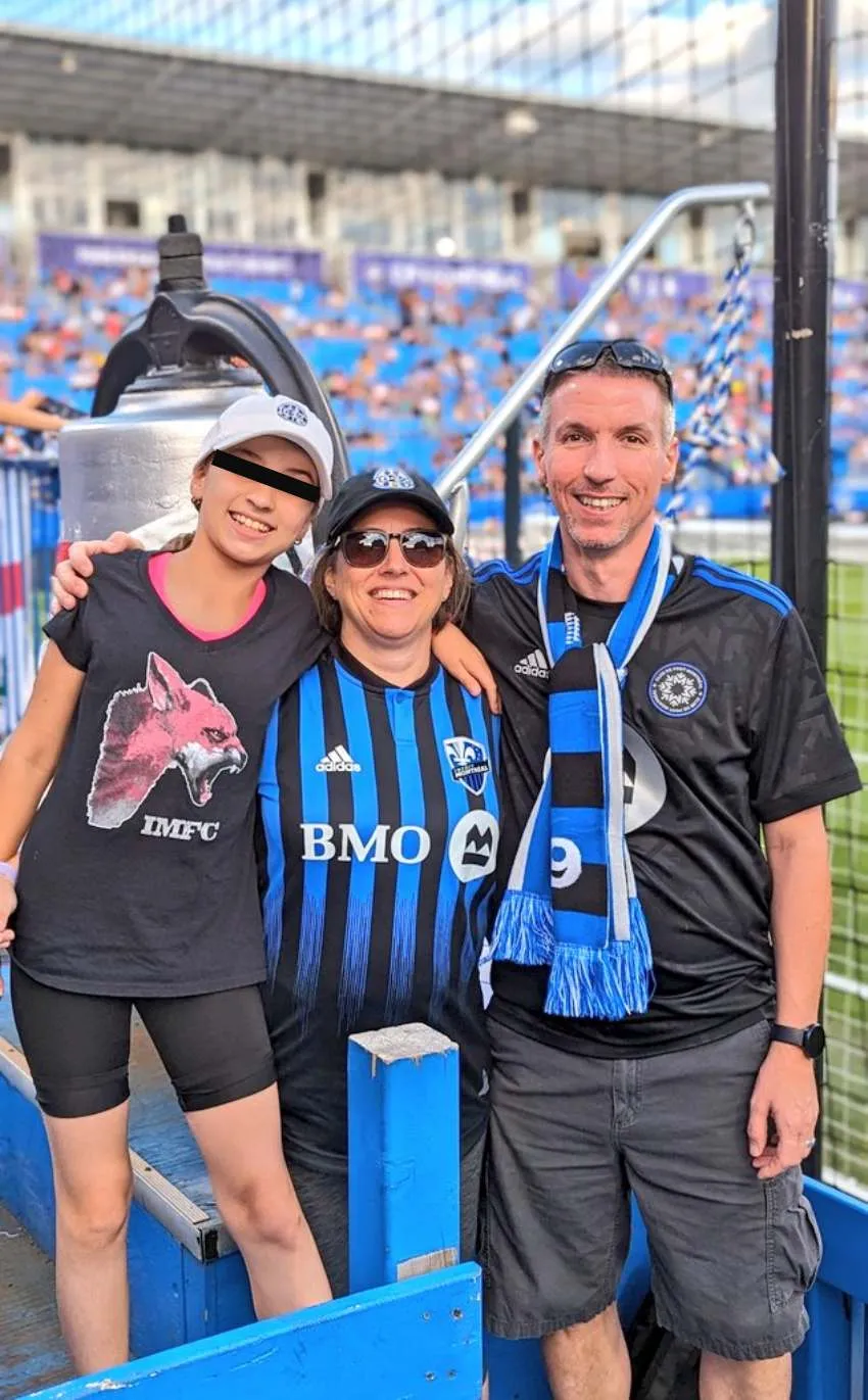 CORTESÍA Familia Lizzy, encargada de la campana