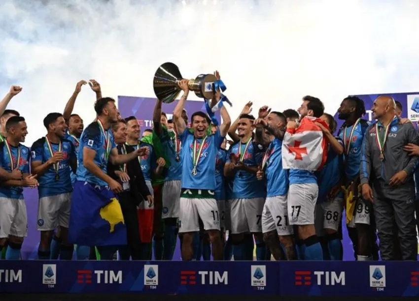 @hirvinglozano Chucky Lozano, Campeón de la Serie A