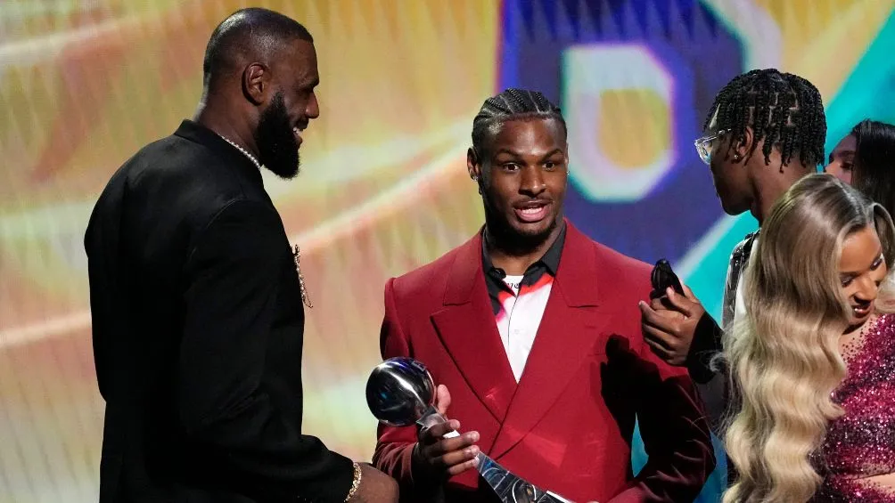 AP LeBron James quiere jugar con su hijo en la NBA