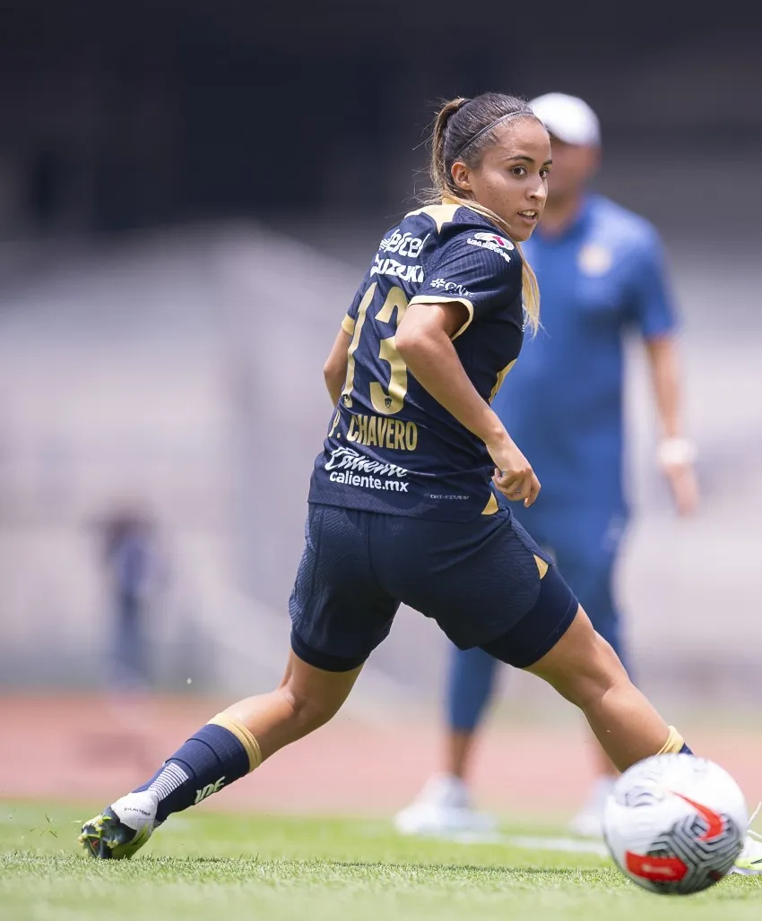 MEXSPORT Paola Chavero en un partido de Pumas Femenil