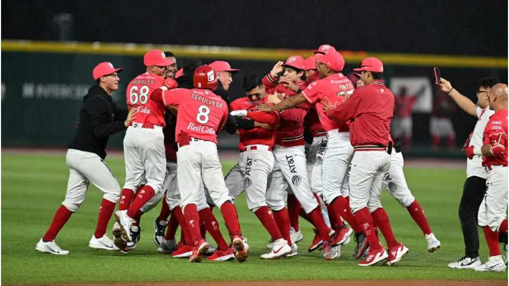 TWITTER @DiablosRojosMX Arcia comenzó la pelea