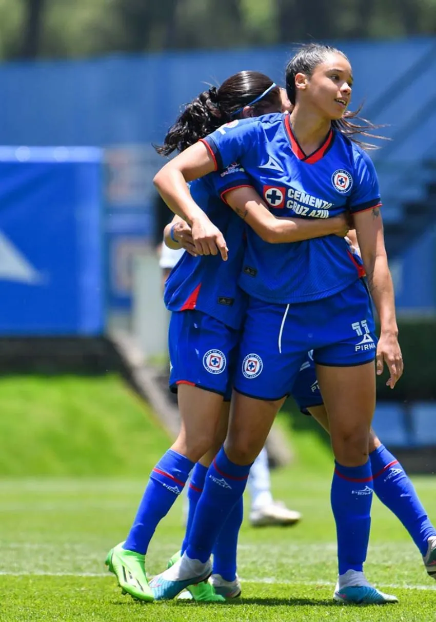 @LigaBBVAFemenil Cruz Azul Femenil siguen invictas