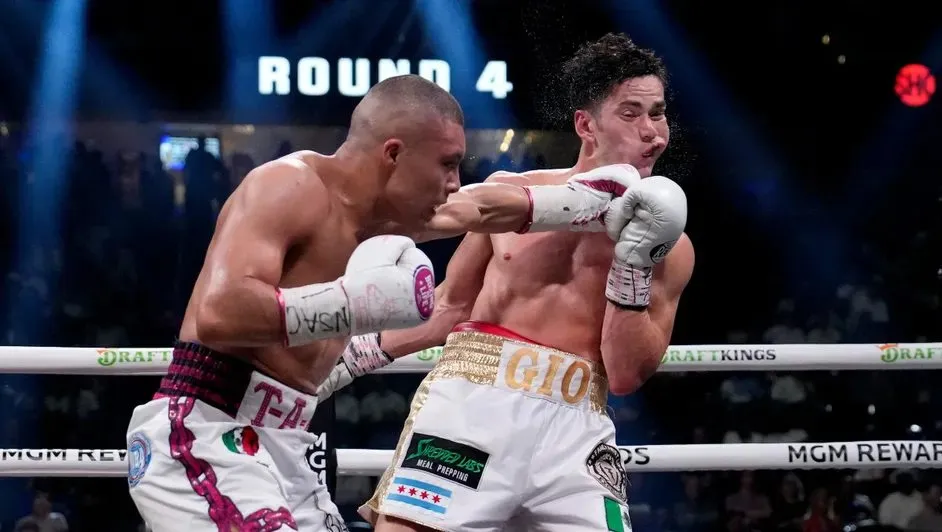 AP Cruz ganó por decisión dividida