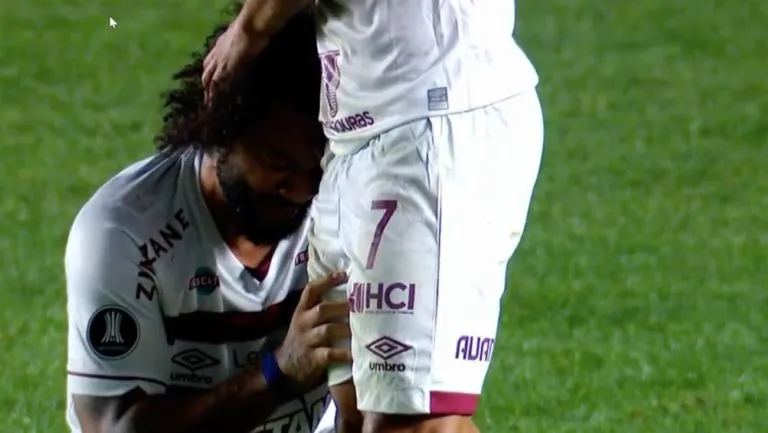 CAPTURA DE PANTALLA Marcelo salió llorando del terreno de juego