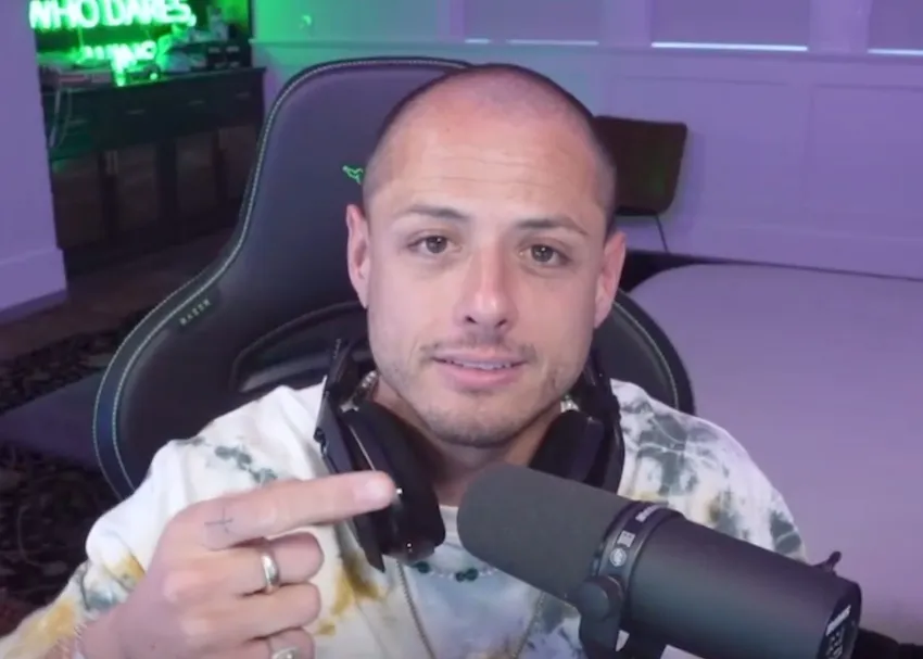 CAPTURA DE PANTALLA Chicharito presume su nuevo look