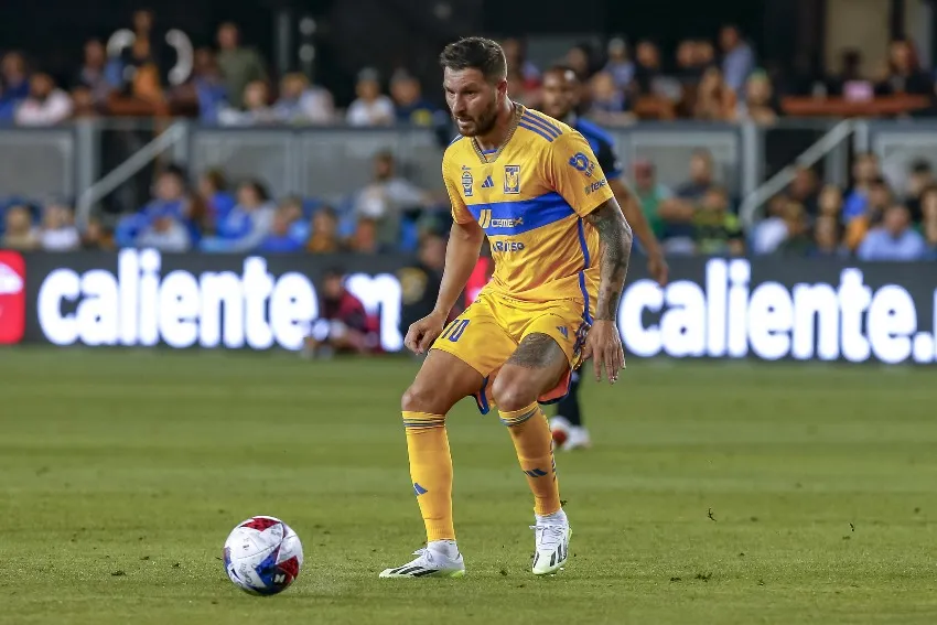 MEXSPORT Gignac en un juego de Tigres en Leagues Cup
