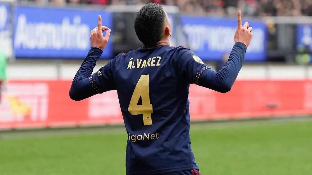 TWITTER @EdsonAlvarez19 Alvárez en la mira del West Ham