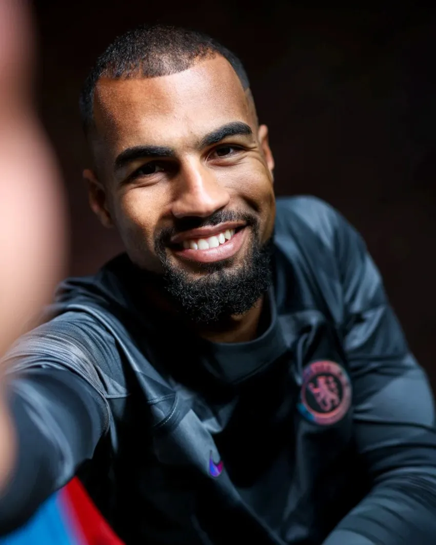 @ChelseaFC Robert Sánchez en su presentación con Chelsea