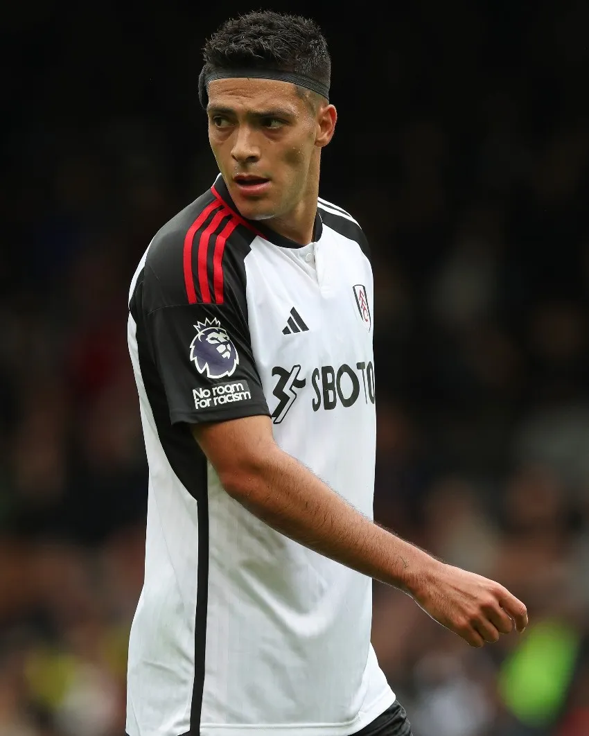 @FulhamFC Raúl Jiménez en su debut con Fulham