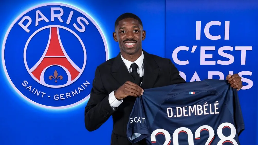 TWITTER: @PSG_Inside Dembélé durante su presentación con el PSG