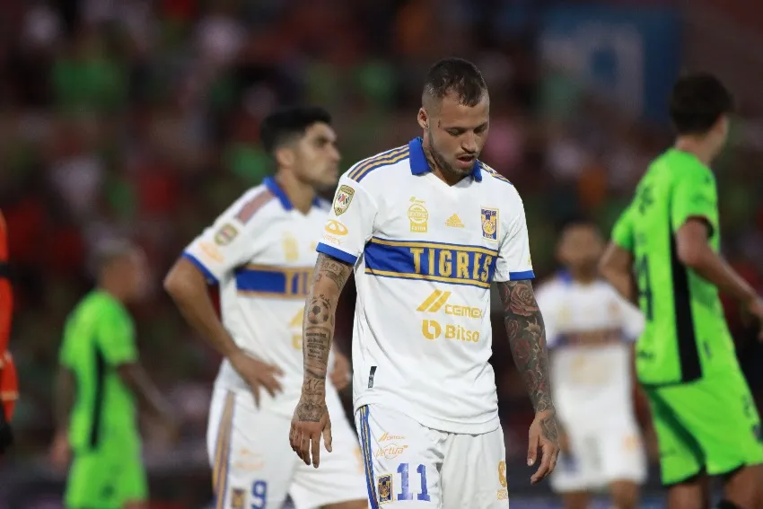 MEXSPORT Diente López en un partido de Tigres