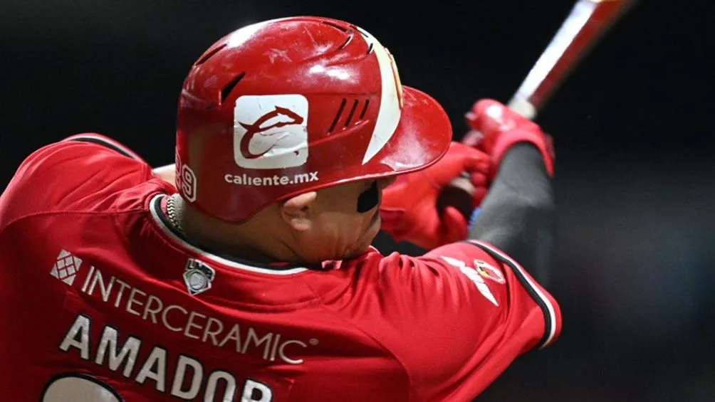 IG | @DIABLOSROJOSMX Japhet Amador pegó un cuadrangular.