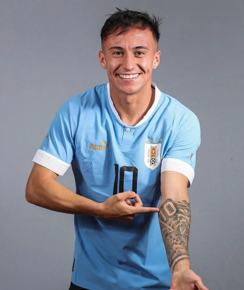 @franco_gonzaleez10 Franco 'Cepillo' González con Uruguay en el Mundial Sub 20