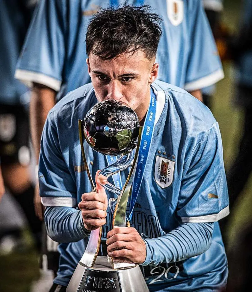 @franco_gonzaleez10 Cepillo González, Campeón del Mundo con Uruguay Sub 20
