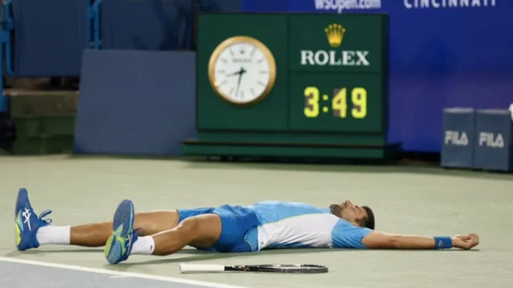 TWITTER: @CincyTennis Djokovic luego de casi cuatro horas de encuentro