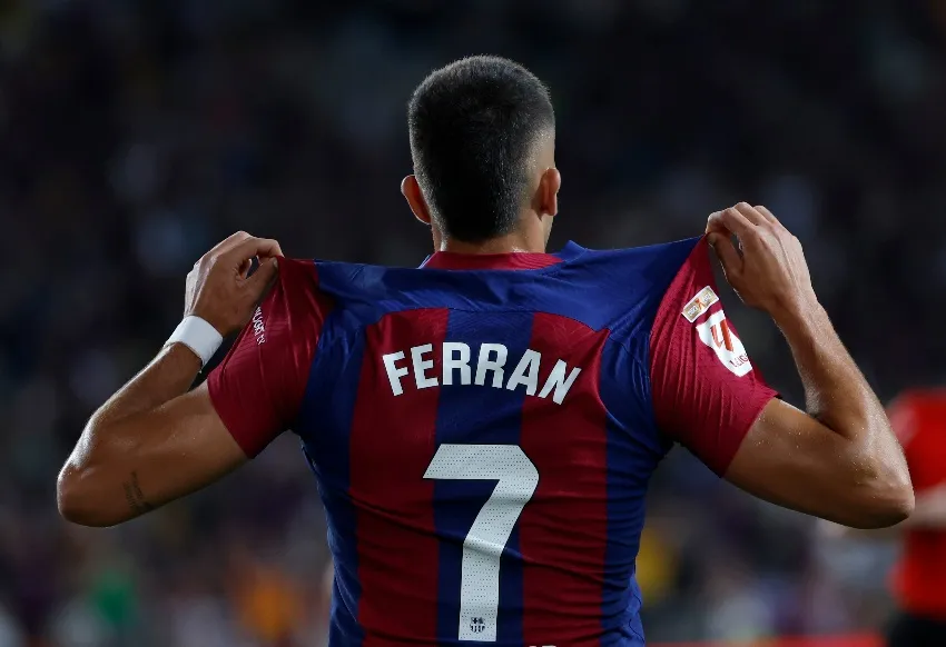 AP Ferran Torres en celebración de gol